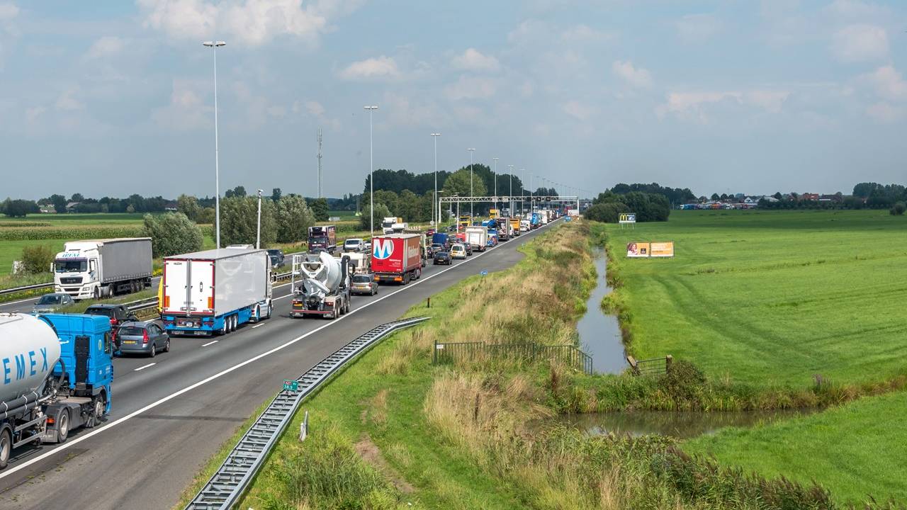 File op de A27 (foto: Rijkswaterstaat)