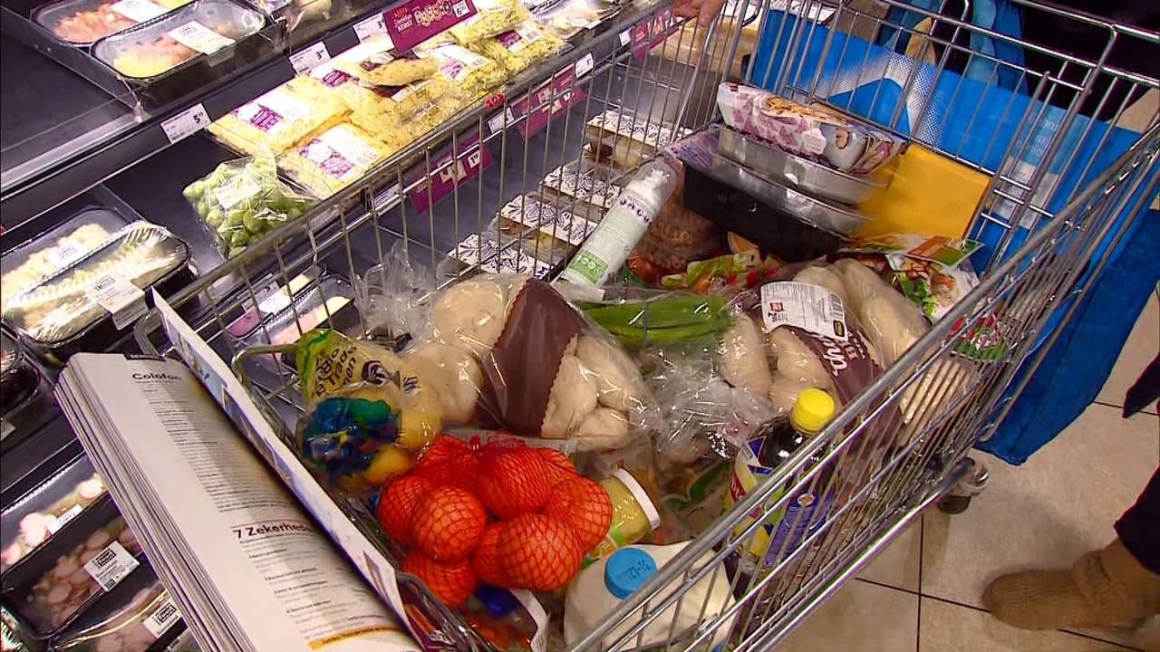 Wie nog snel online boodschappen wil doen voor de kerst heeft pech: 'We