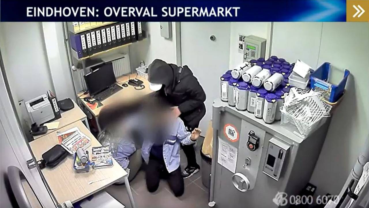 Jongen overvalt Albert Heijn met groot mes (Foto: beelden Bureau Brabant)