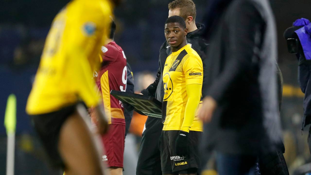 Nieuweling Sullay Kaikai maakte als invaller zijn debuut voor NAC tegen ADO (foto: VI Images).