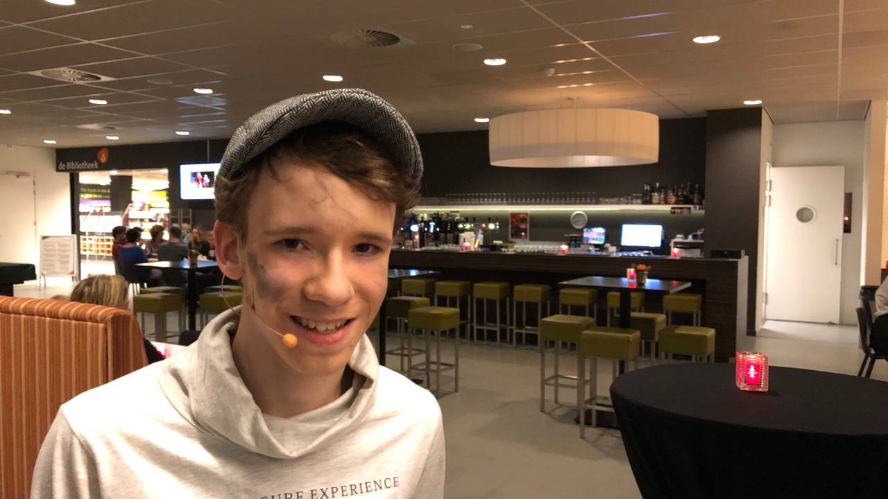 Toneelschrijver Koen vlak voor de voorstelling.