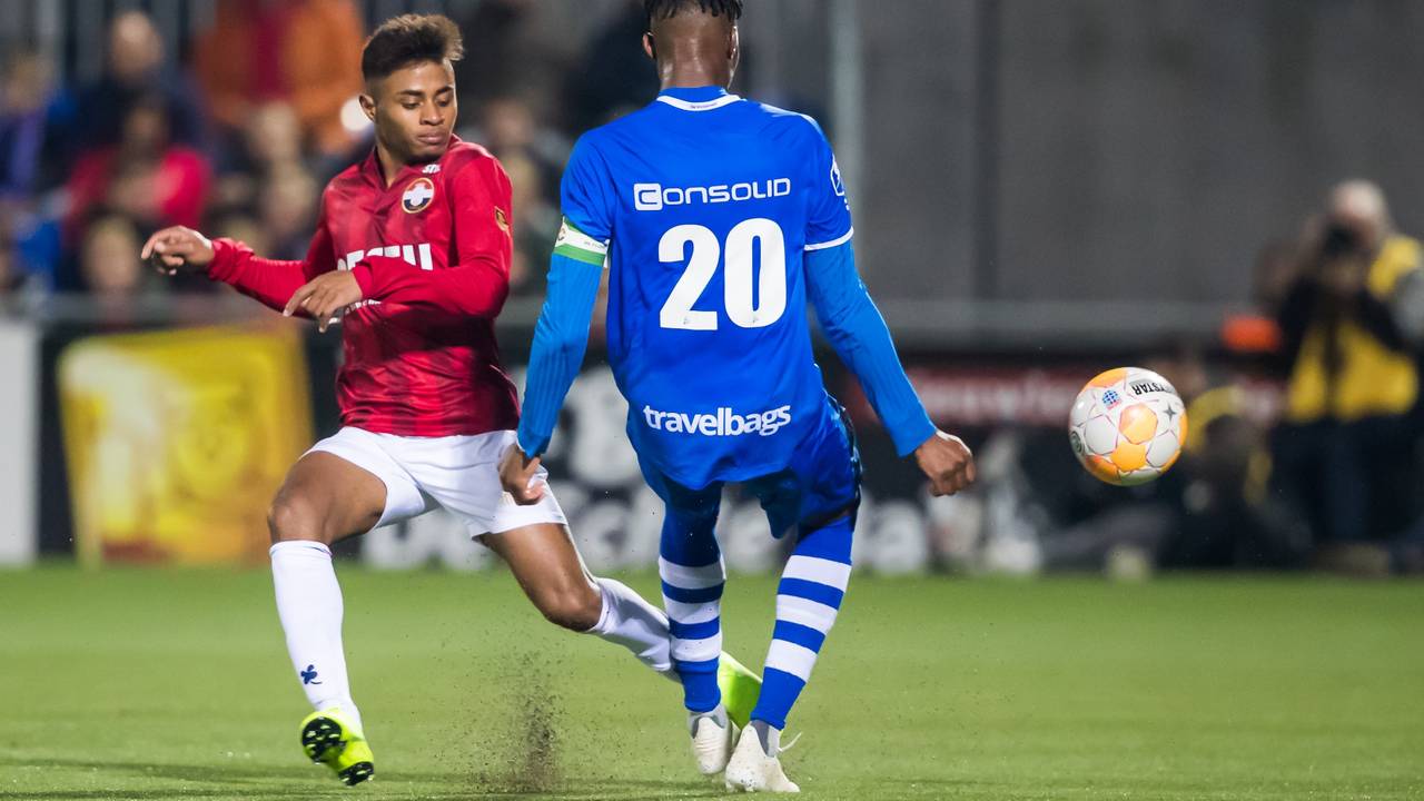 Diego Palacios in het shirt van Willem II (foto: VI Images).