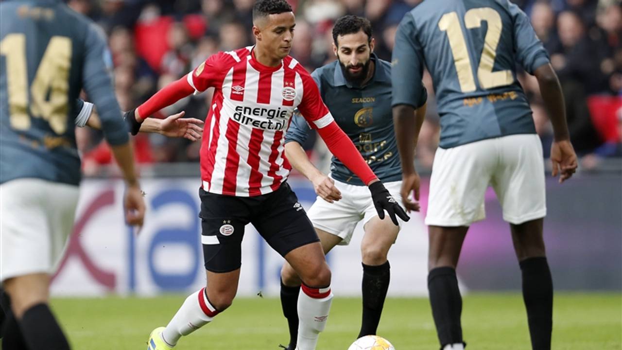 De Jongste Psv Debutanten Op Een Rijtje Van Stoppen Op Je 23ste Tot Spelen Voor Aartsrivaal Ajax Omroep Brabant