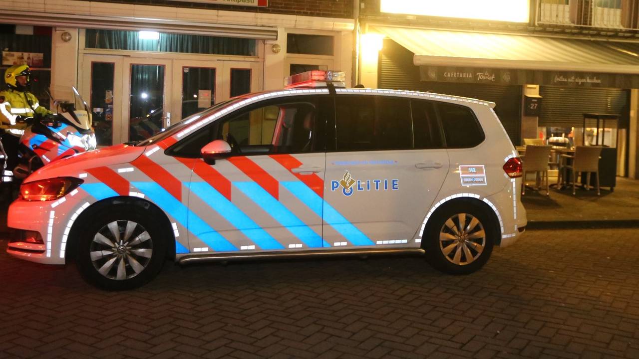 Gewapende overval op cafetaria De Tourist in Den Bosch (Foto: Bart Meesters)