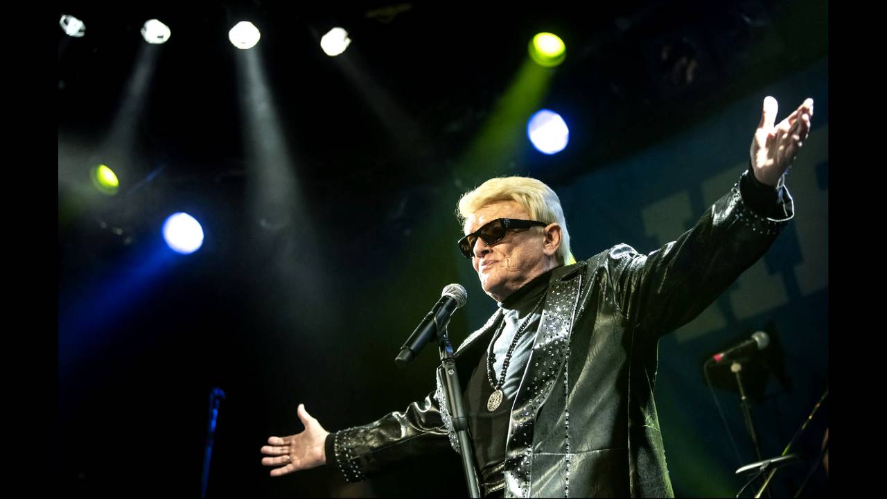 Heino treedt op in de Effenaar in Eindhoven (Foto: ANP).