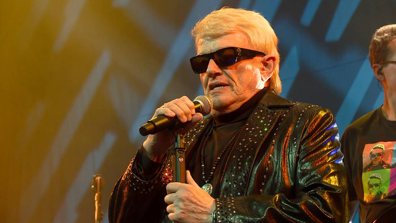Schlagerlegende Heino gaf een afscheidsconcert in De Effenaar in Eindhoven