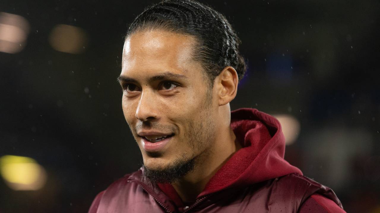 Virgil van Dijk sprak uitgebreid op de Engelse radio. (foto: VI Images)