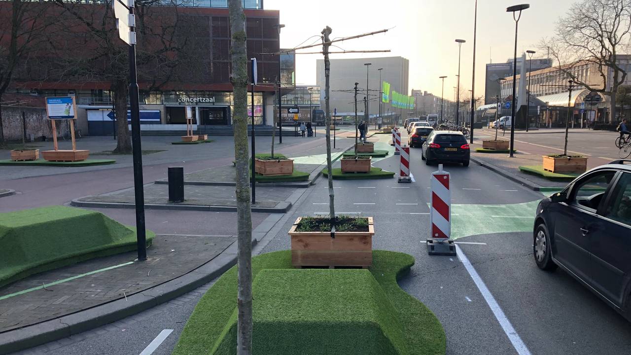 Een deel van de Cityring in Tilburg is afgesloten met een soort midgetgolfbaan.