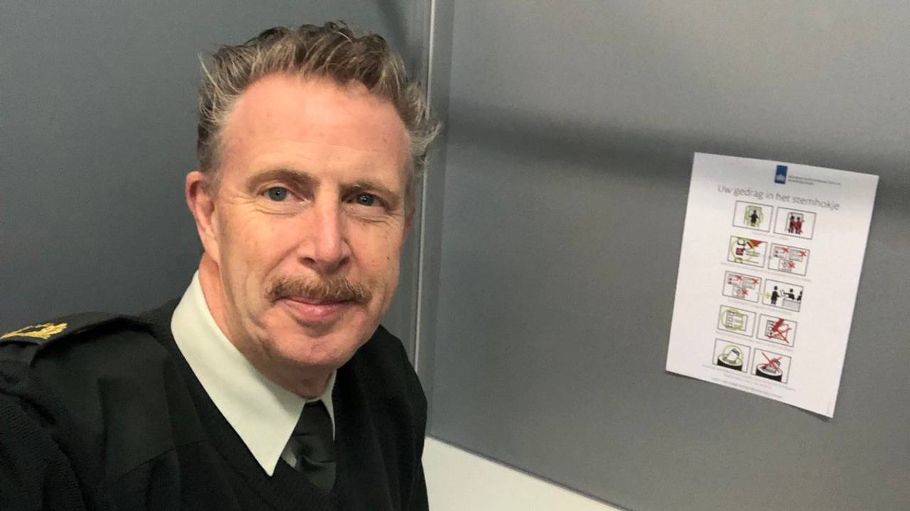 Maak een #stemfie als je in het stemhokje staat! (Foto: Hans Damen)