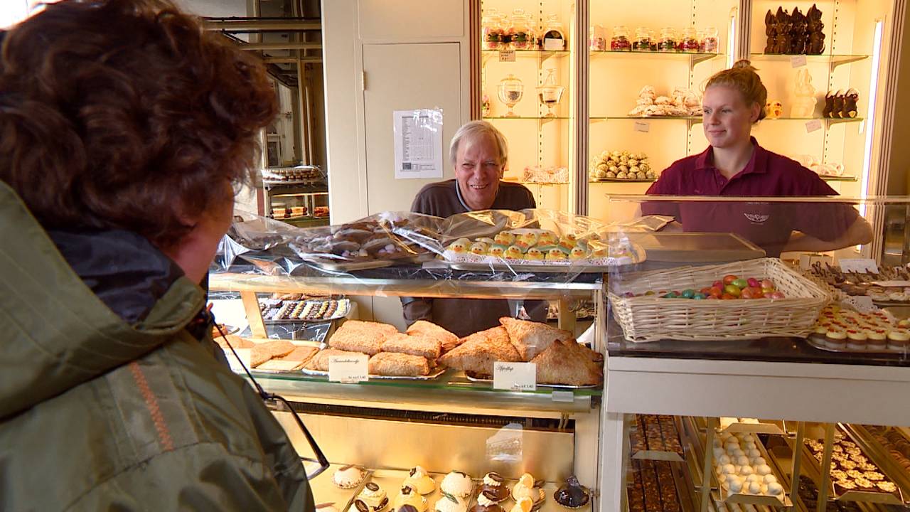 Maarten en Romy Esmée in de bakkerij