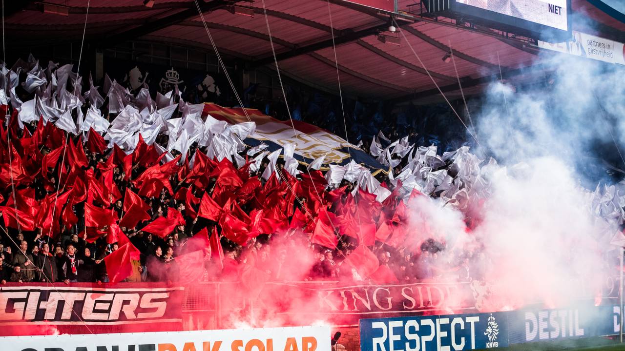 Willem II gesteund door ruim 18.000 supporters (foto: VI Images).