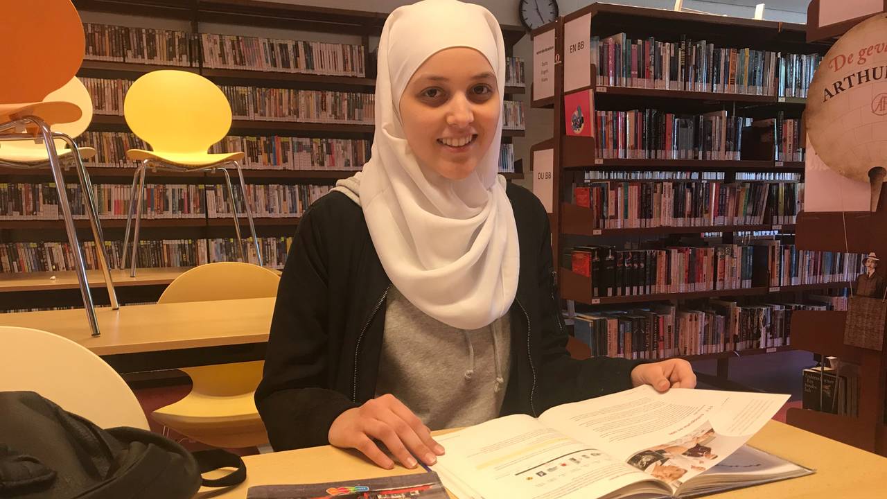 Nissrine (18) zat een deel van haar schoolcarrière op een internaat.