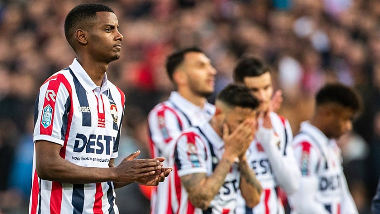 Teleurstelling bij Willem II na afloop (Foto: VI Images).
