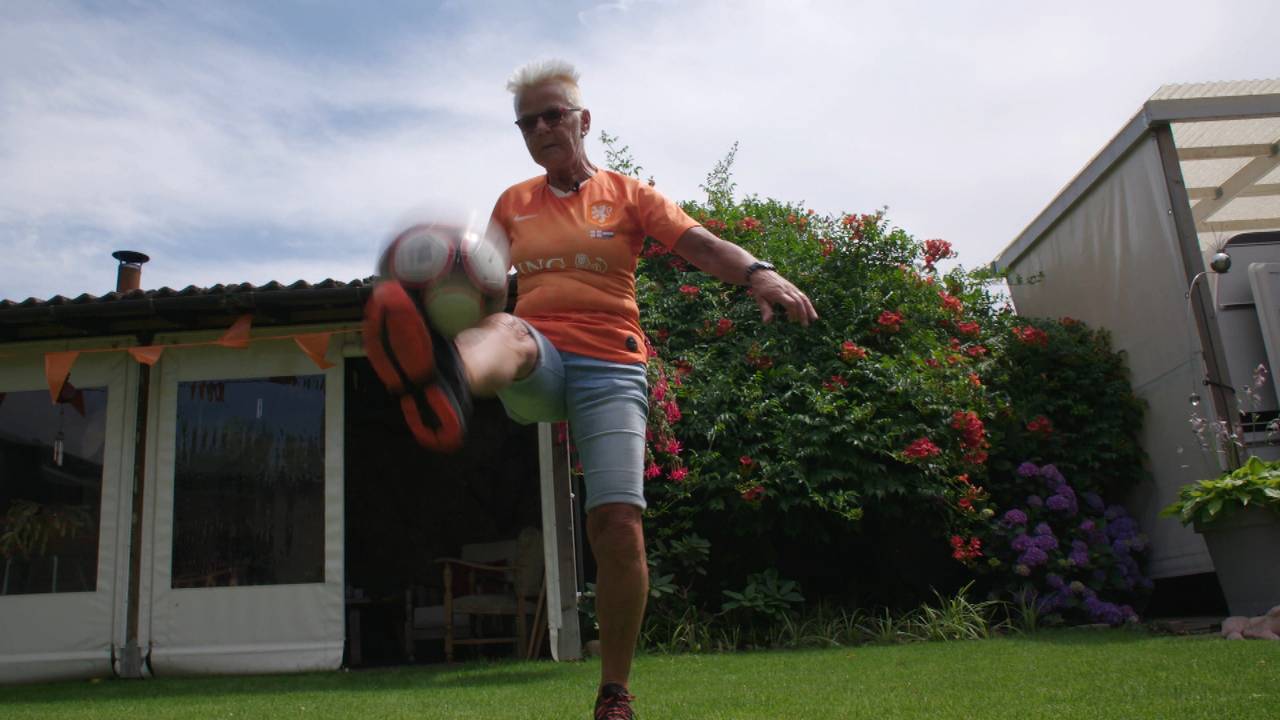 Oud-international José van Hoof.