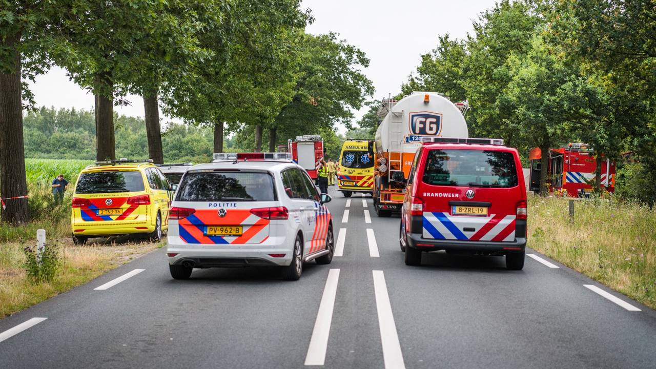 Het ongeluk op de N272 bij Handel gebeurde rond kwart over zeven. (Foto: Sem van Rijssel/SQ Vision)
