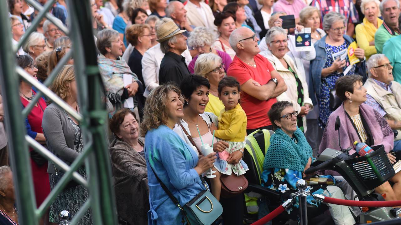 Volle Parade tijdens Opera Sing Along. (Foto: Henk van Esch)
