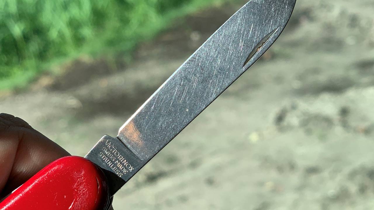 Man met mesje kwam moskee binnen.