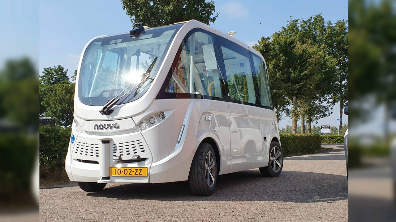 De zelfrijdende bus rijdt vanaf 5 augustus tien weken door Drimmelen (foto: Gemeente Drimmelen).