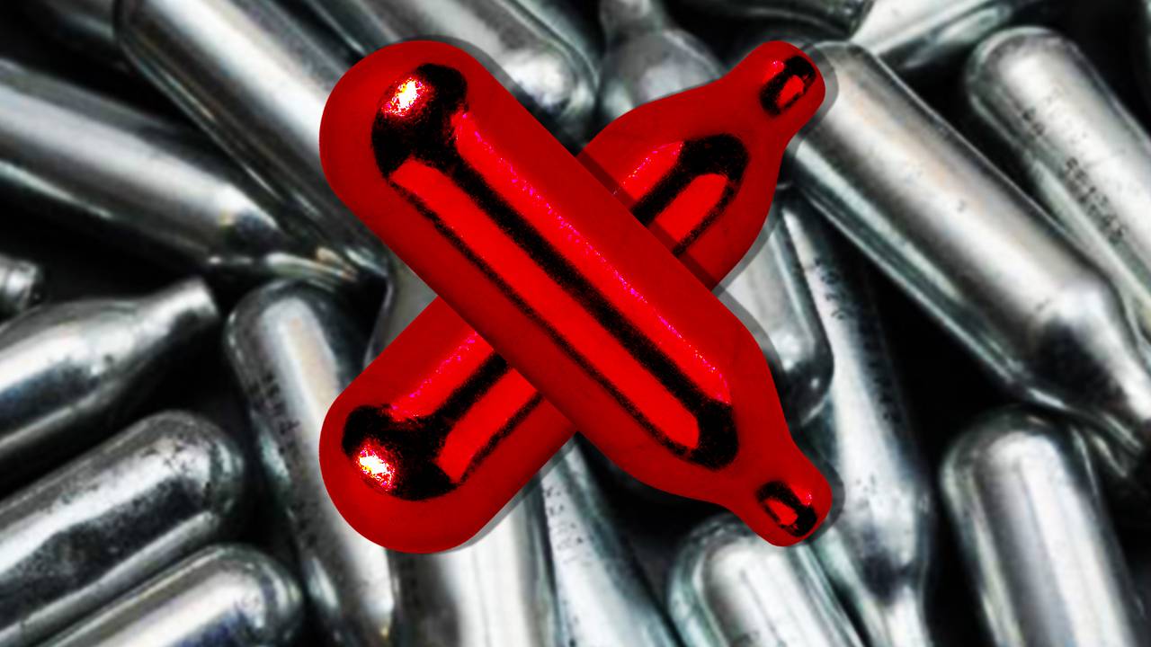 Tweede-Kamerlid René Peters uit Oss wil een verbod op lachgas (fotocompositie: Omroep Brabant).