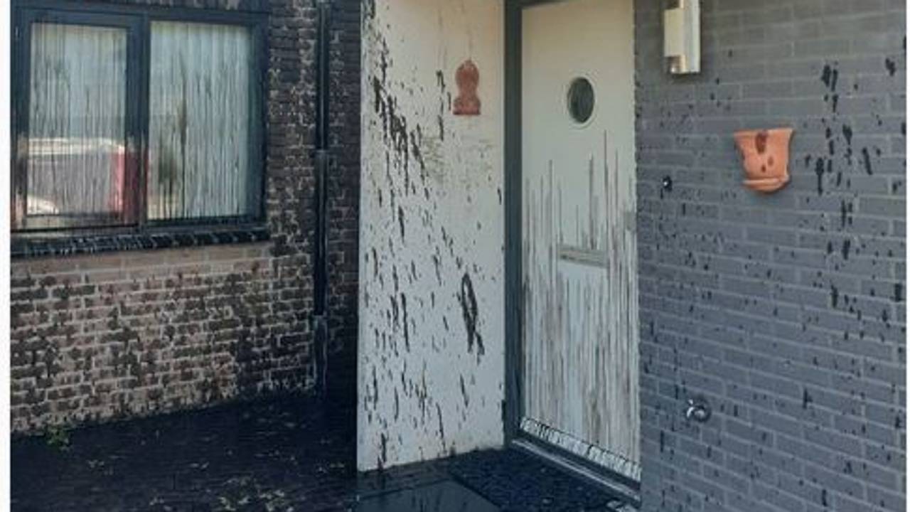 Overal zit olie. (Foto: Facebook @politieheusden)