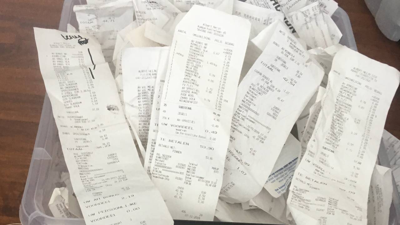 Marijke bewaart haar verkeerde bonnetjes.