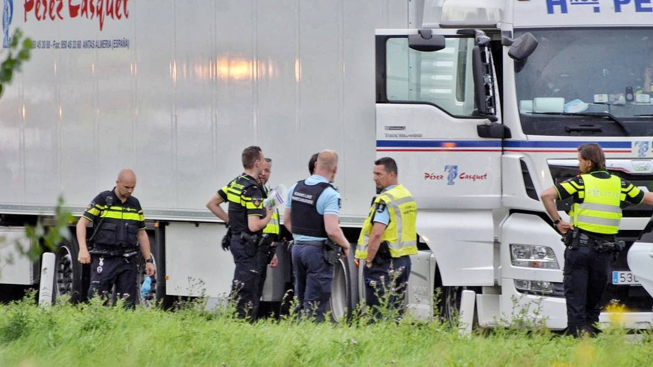 De chauffeur is opgepakt. (Foto: Anthony Decock/De Kort Media)