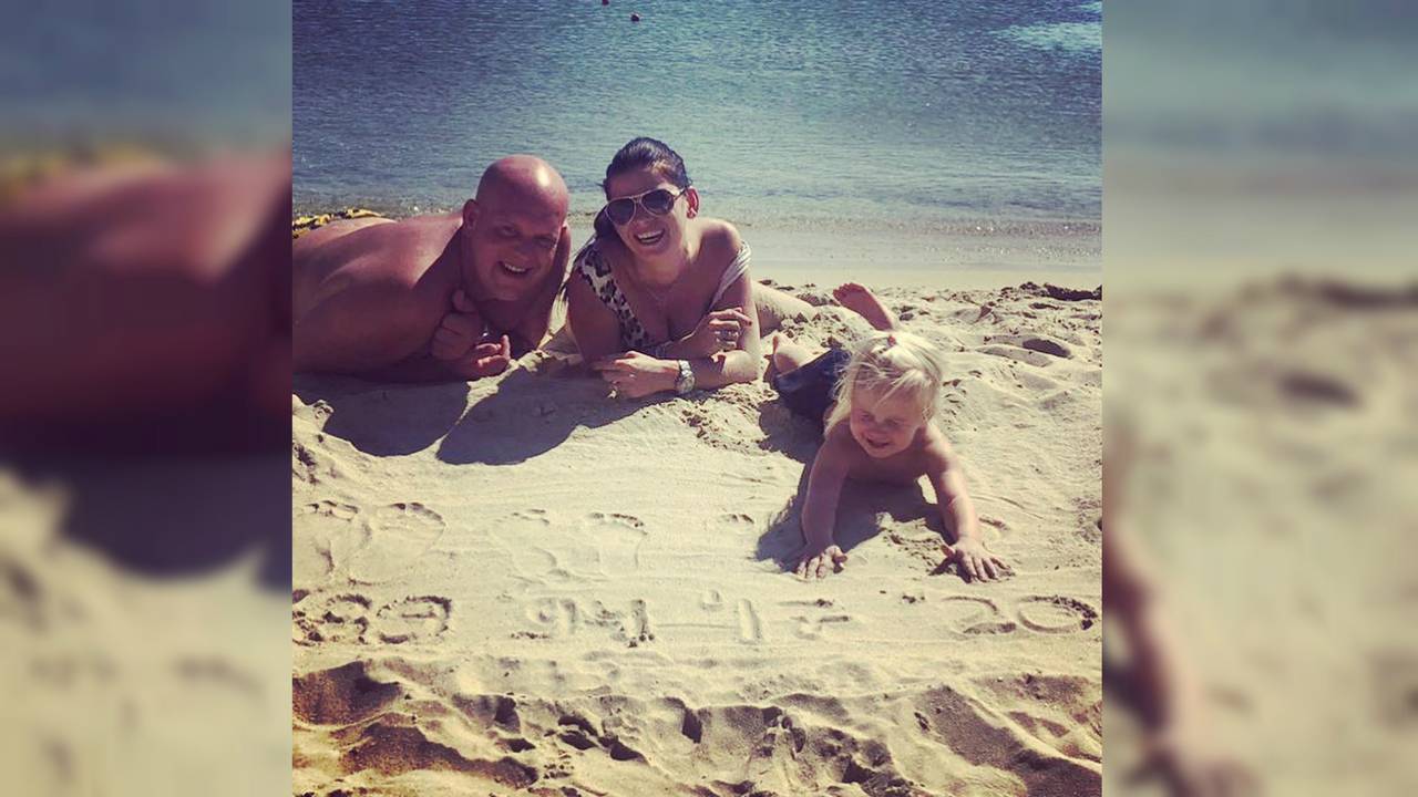 Michael van Gerwen maakte het nieuws met deze foto bekend.