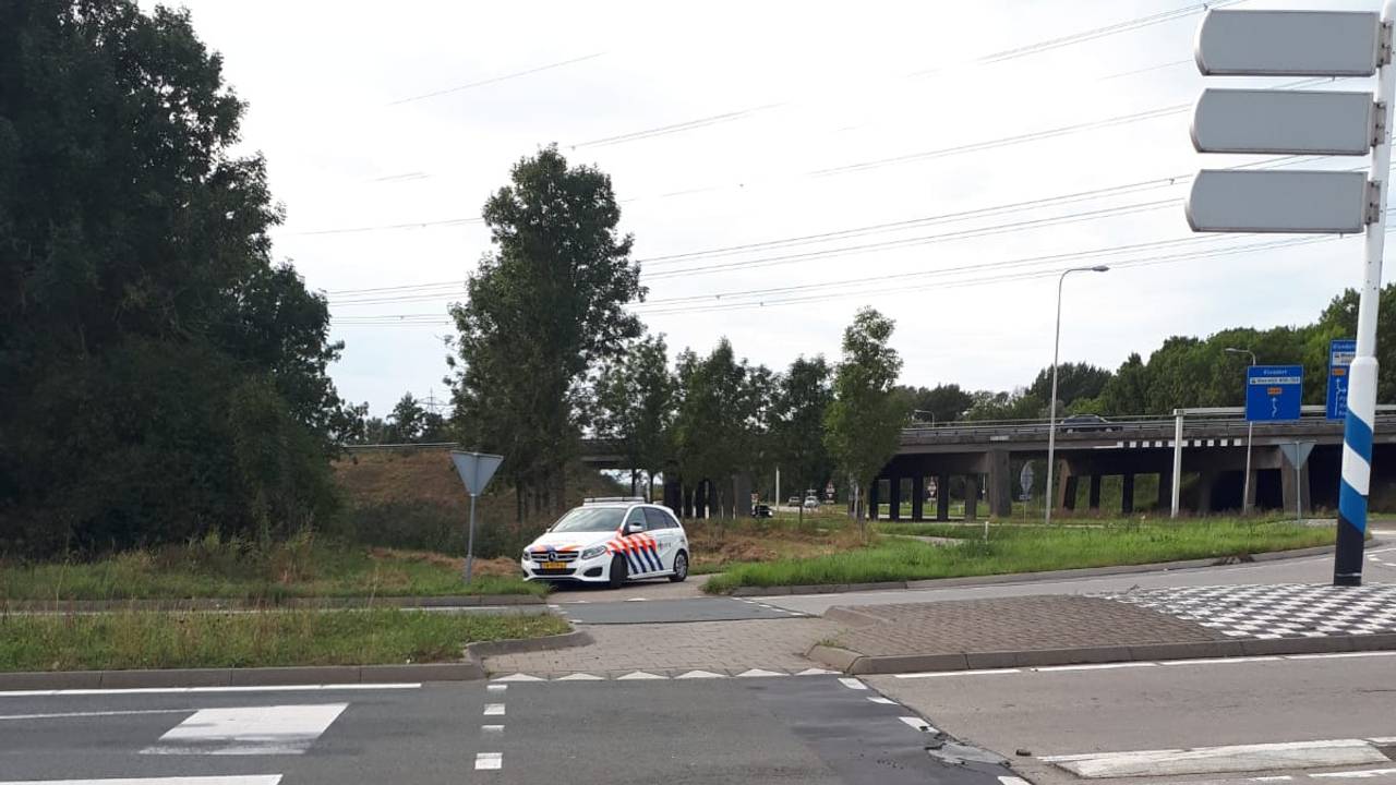 De politie zoekt getuigen van het ongeluk met een doorrijder (foto: politie).