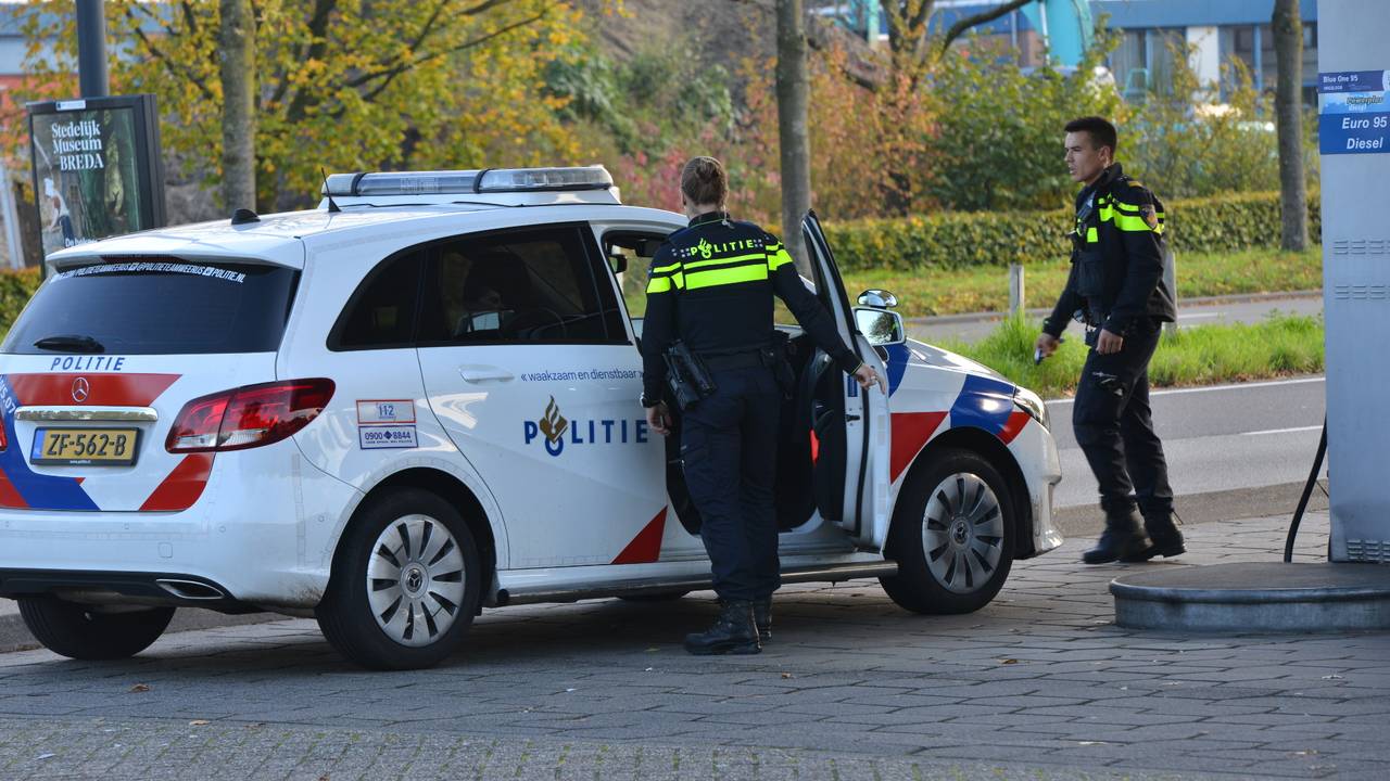 Onderzoek naar de steekpartij (foto: Perry Roovers/SQ Vision)