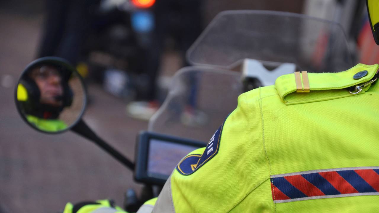 Police Officer Suffers Head Injuries After Being Attacked in Tilburg