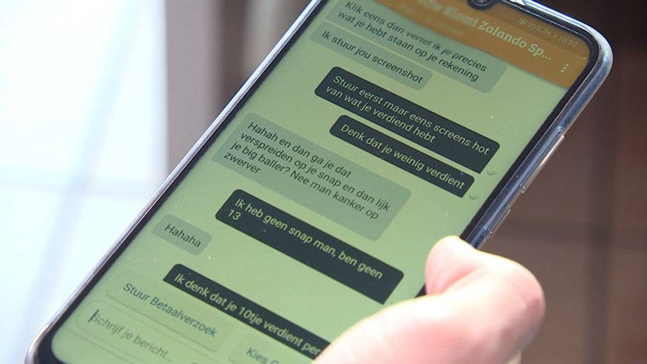 Ibra heeft alle berichten van zijn phisher bewaard.