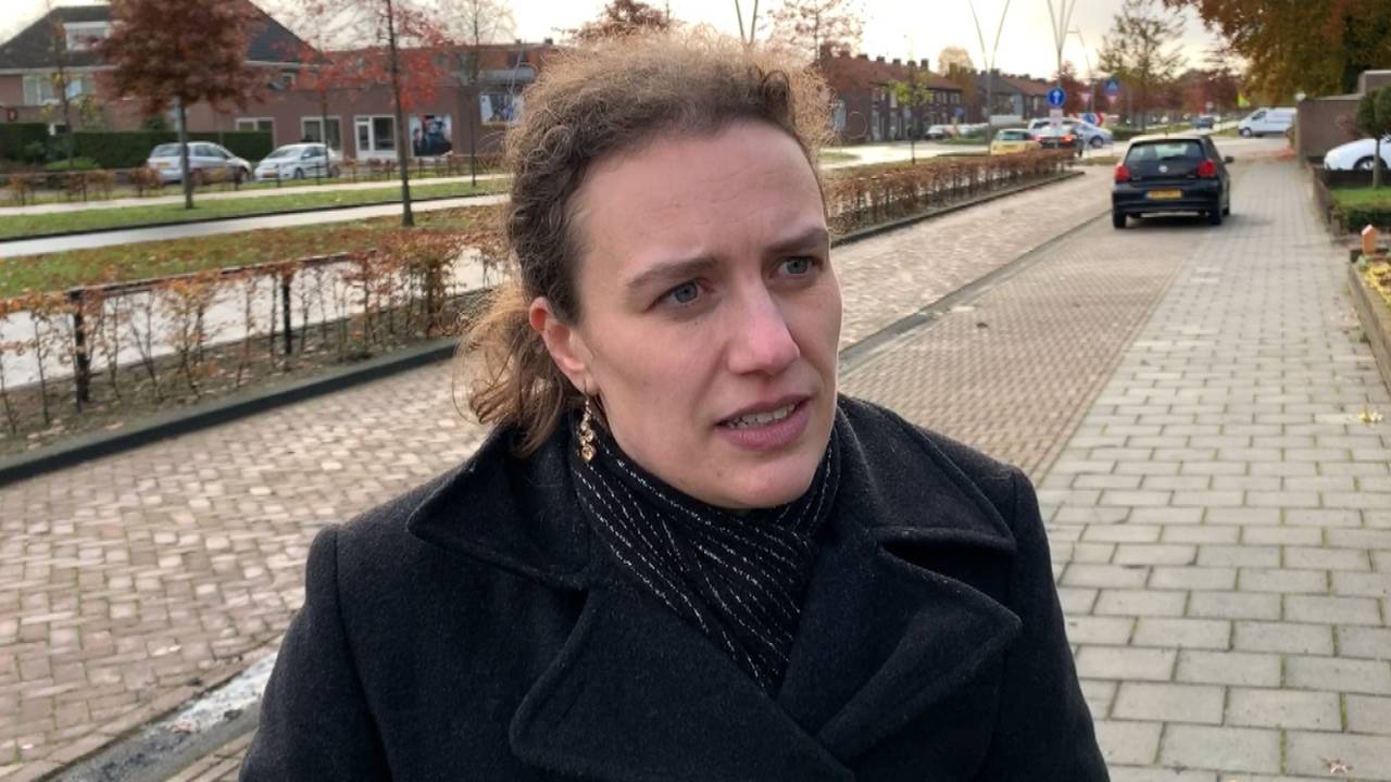 De auto van Marieke van der Leest is compleet uitgebrand (foto: Omroep Brabant).