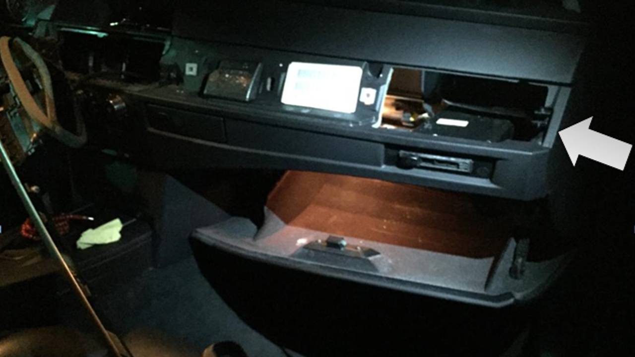 Het betreffende dashboardkastje (foto: politie).