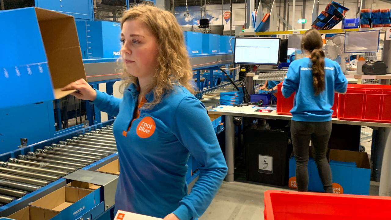 Black Fridaygekte distributiecentrum van Coolblue beleeft drukste