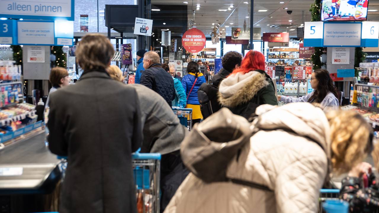 Veel supermarkten zijn gewoon open tijdens kerst (foto: Kevin Cordewener).
