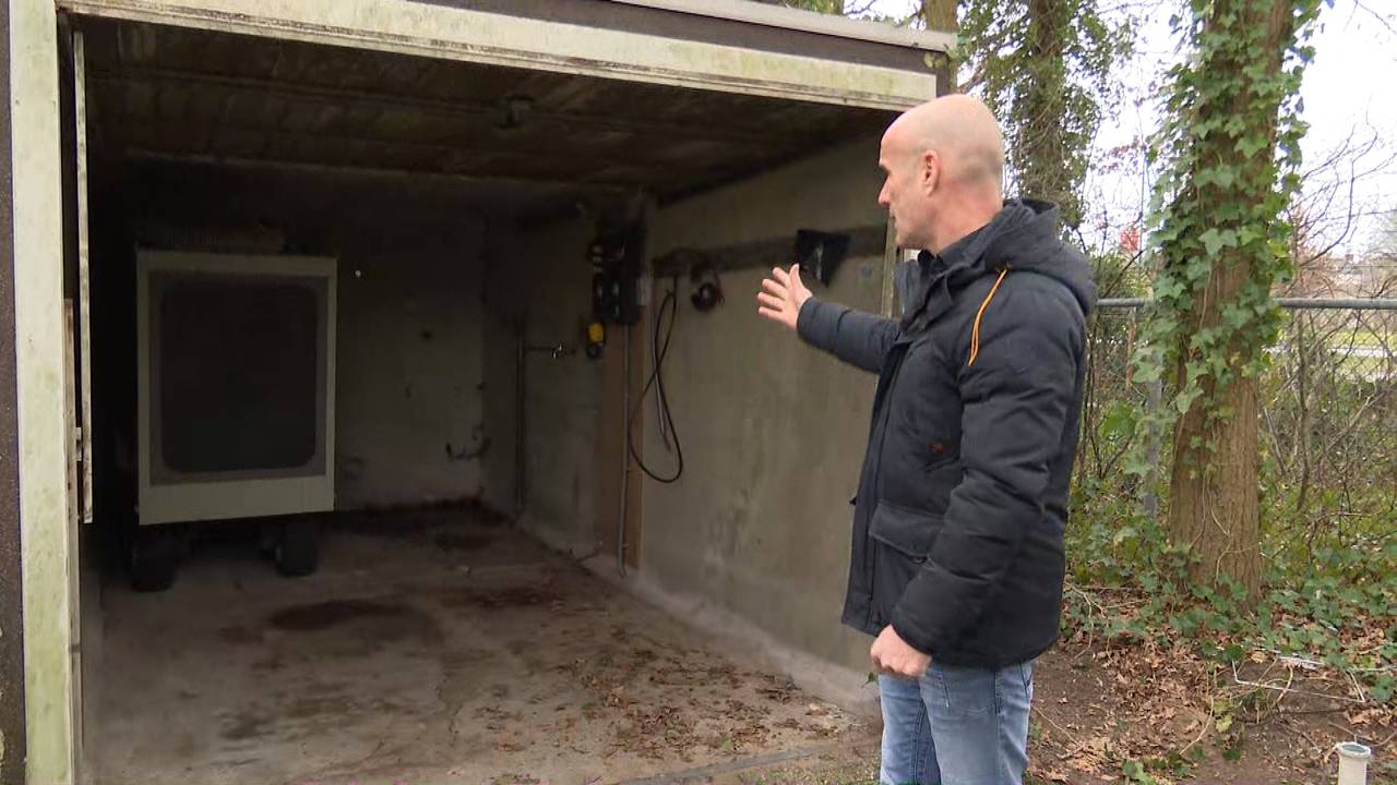 Dieven hebben alles meegenomen.