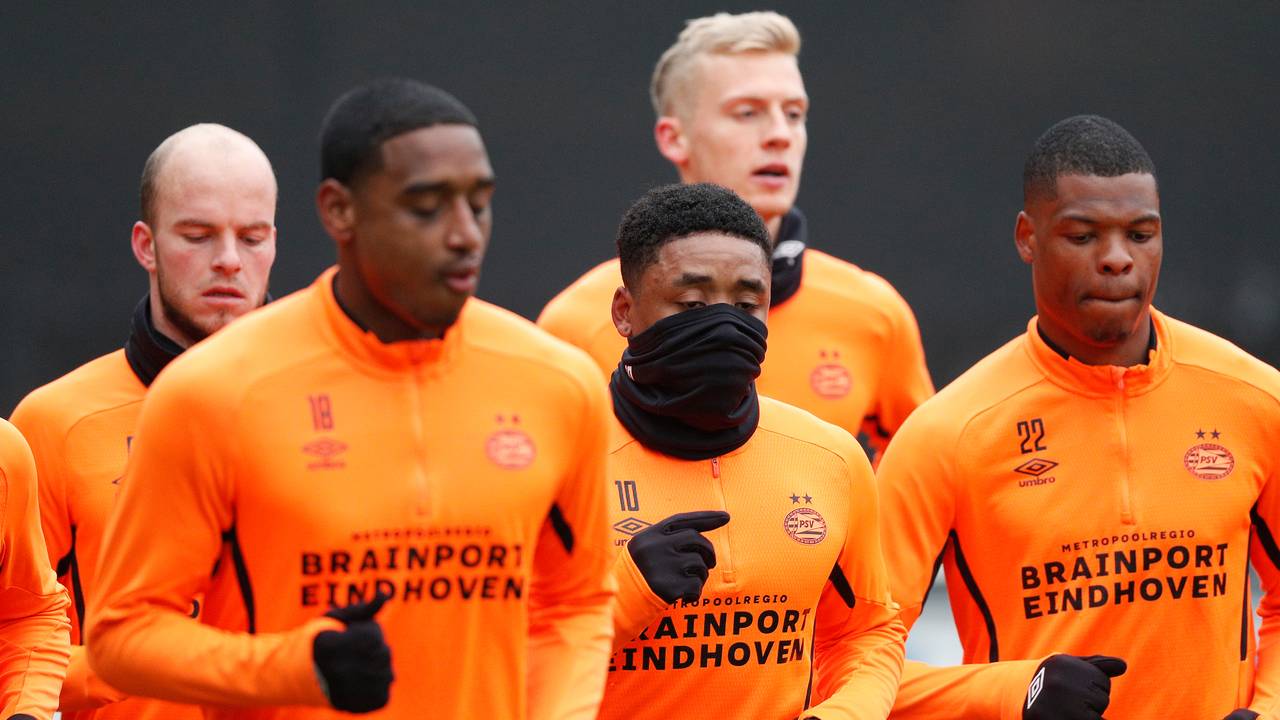 PSV trainde vrijdag in aanloop naar FC Twente-thuis (foto: HollandseHoogte).