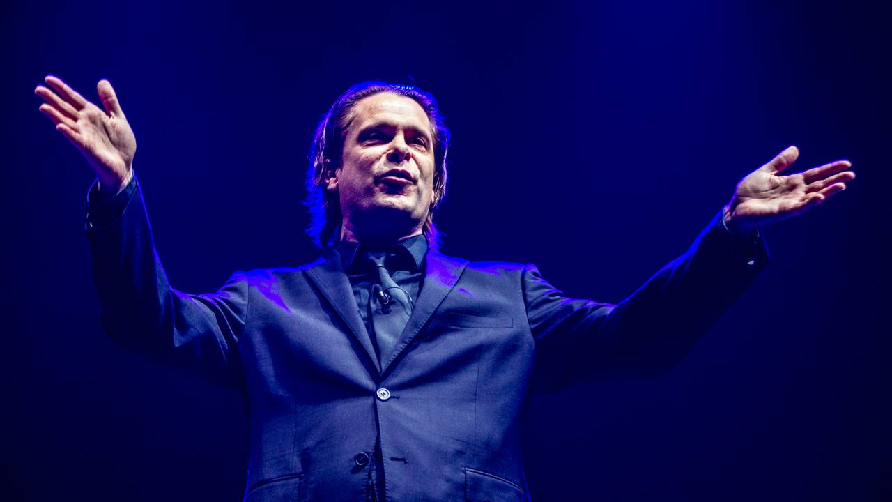 Kaarten voor langverwachte show Hans Teeuwen vliegen weg (Foto: ANP).