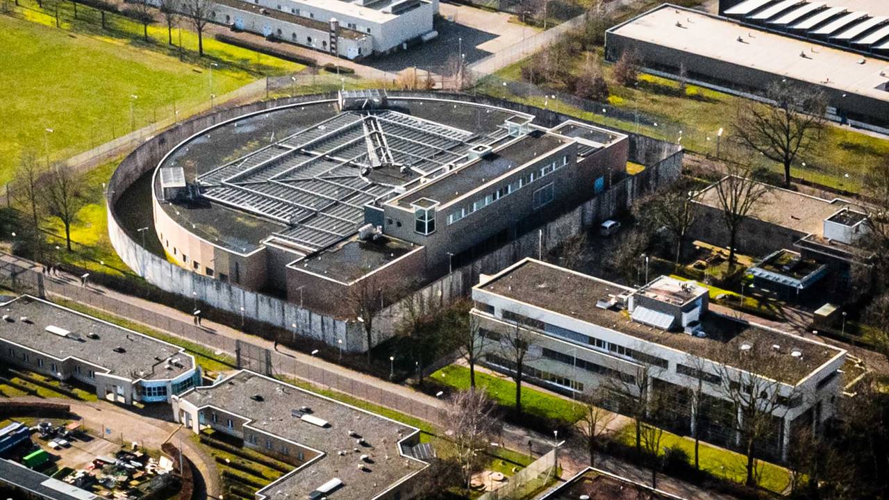 Meer topcriminelen in PI Vught: politie surveilleert extra - Omroep Brabant