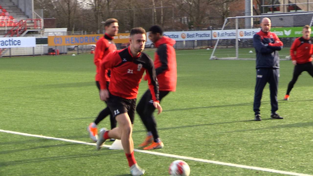 Grad Damen in actie op de training bij TOP Oss.
