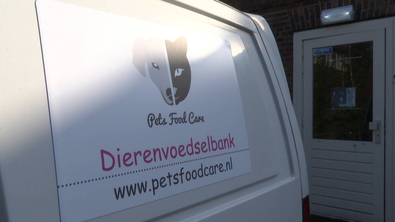 De dierenvoedselbank in Etten-Leur. (foto: Raoul Cartens)