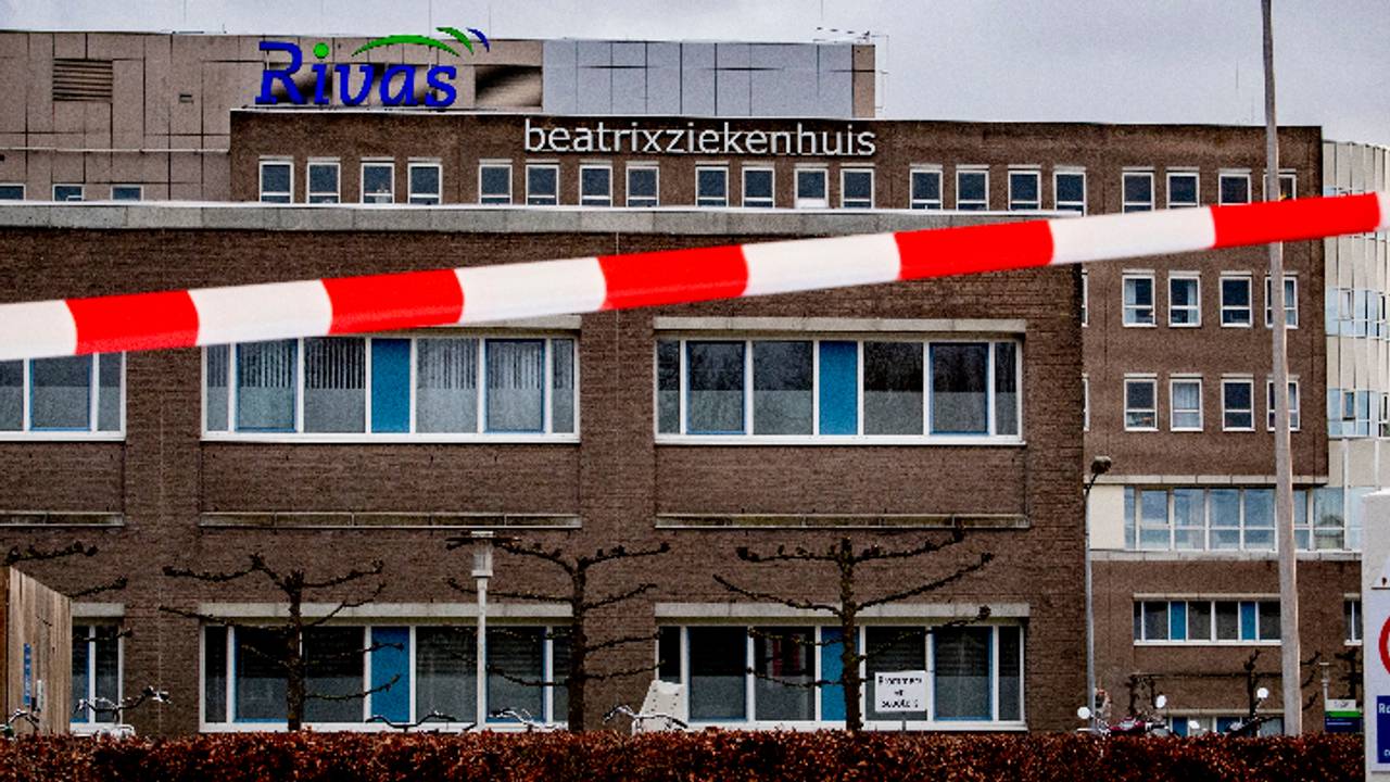 Het Beatrixziekenhuis is afgesloten (Foto: ANP).