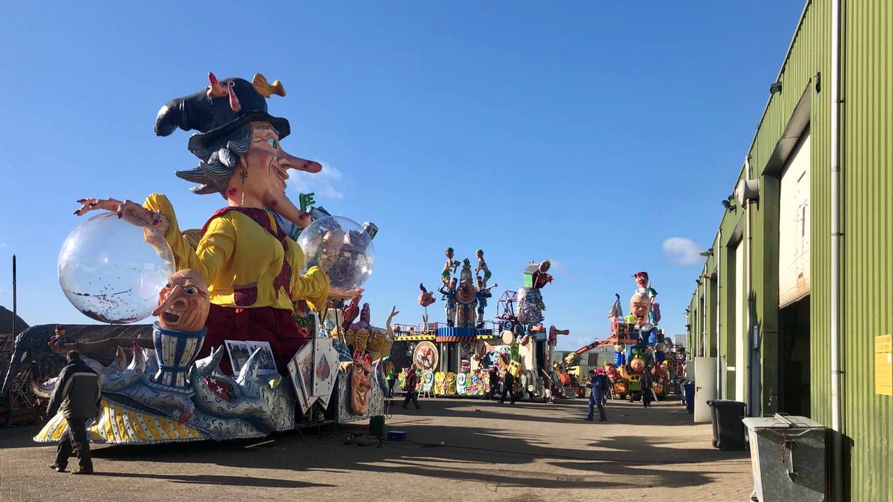De wagens op het Kontenscherp (foto: Raoul Cartens).