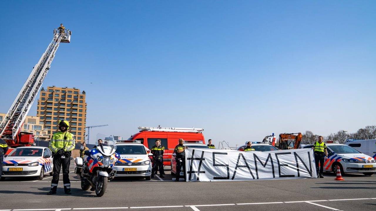 Eerbetoon aan zorgmedewerkers Jeroen Bosch Ziekenhuis (foto: Bart Meesters/SQ Vision)