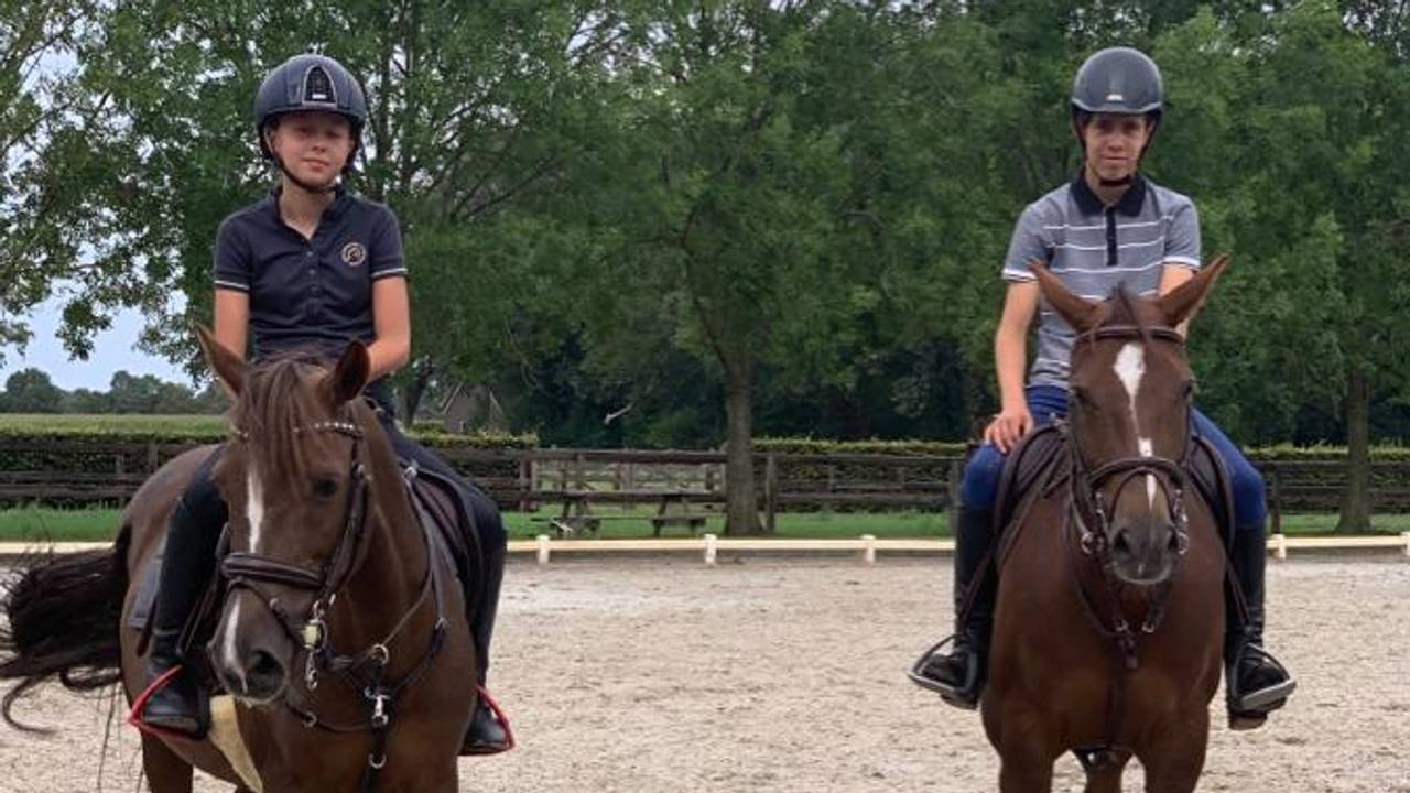 Ava Eden (13) en Yannick (15) van Grunsven.