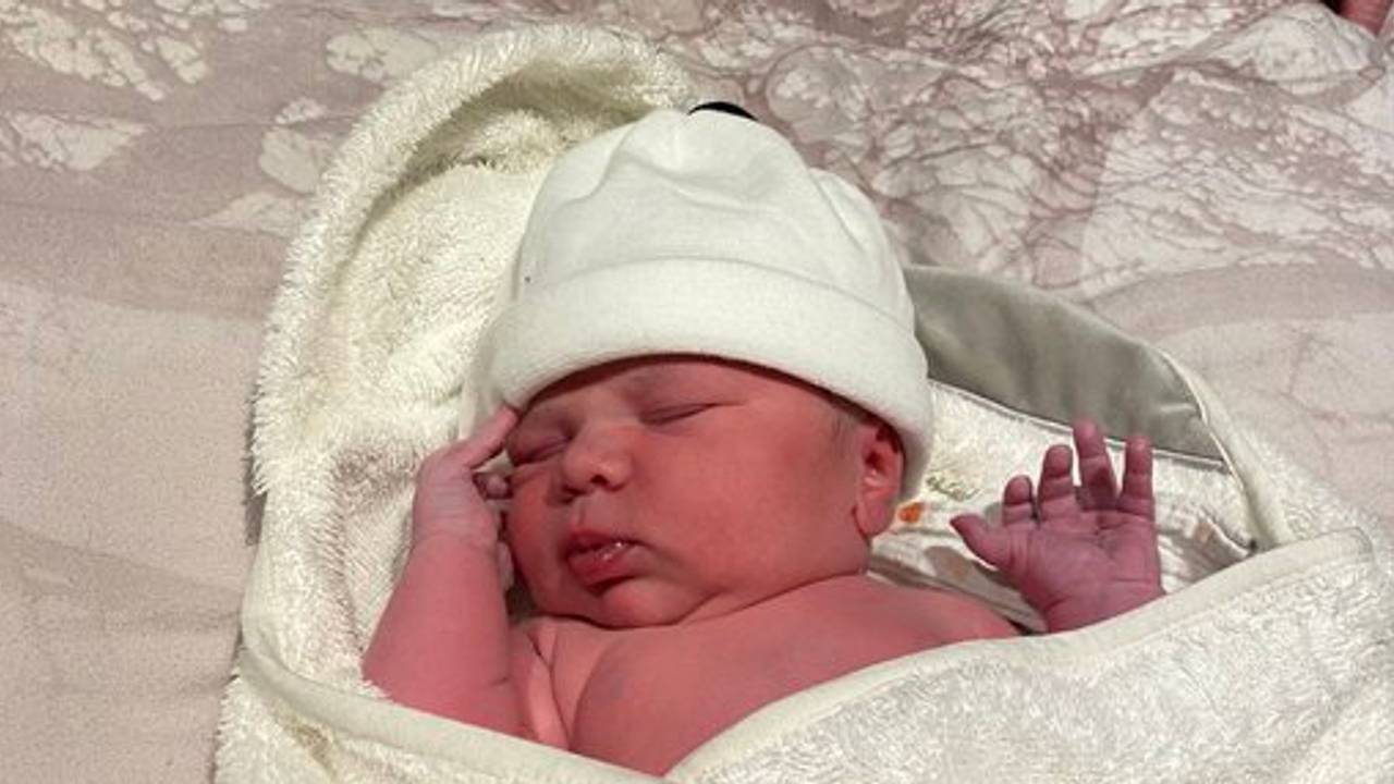 De kleine Mike. (Foto: Twitter @MvG180)