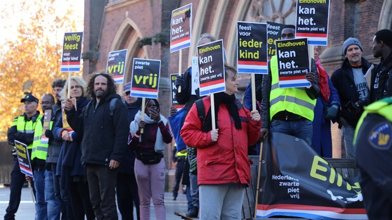 Geen Zwarte Pieten Bij De Sinterklaasintocht In Eindhoven Omroep Brabant