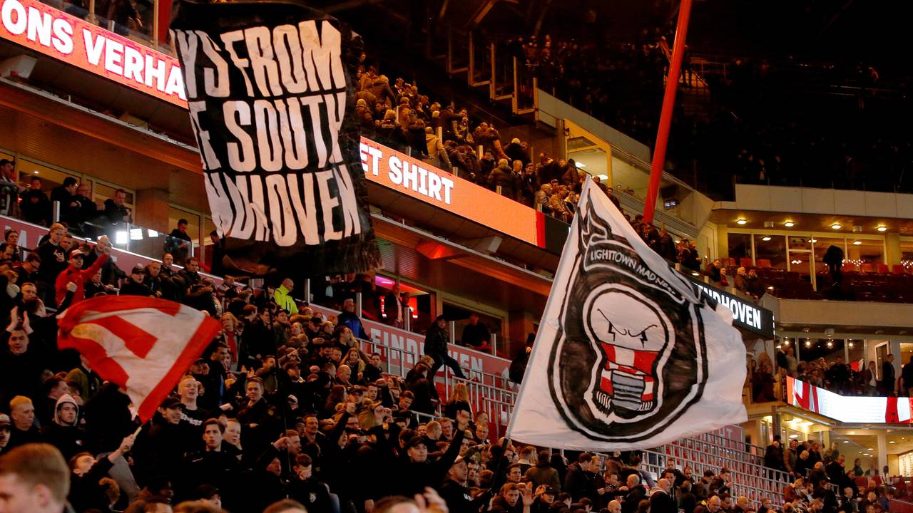 PSV-fans (foto: OrangePictures).