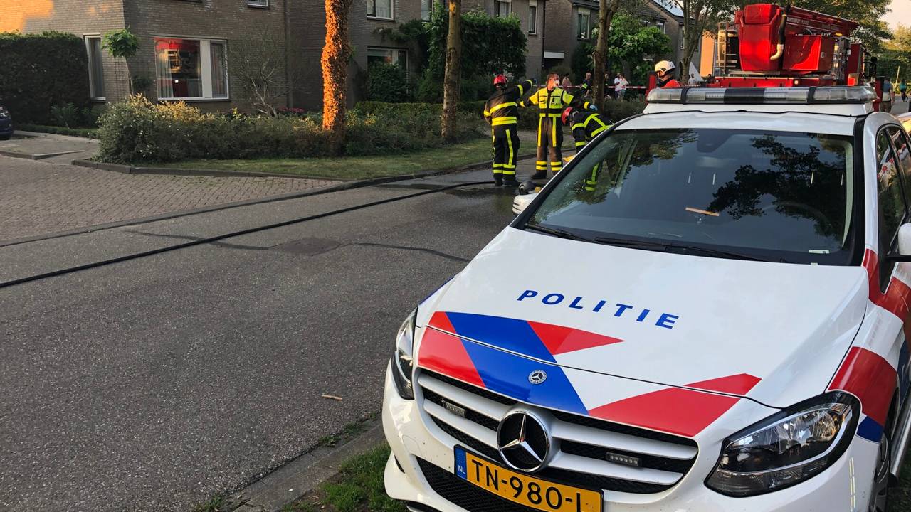 De politie doet onderzoek (Christian Traets/SQ Vision Mediaprodukties).
