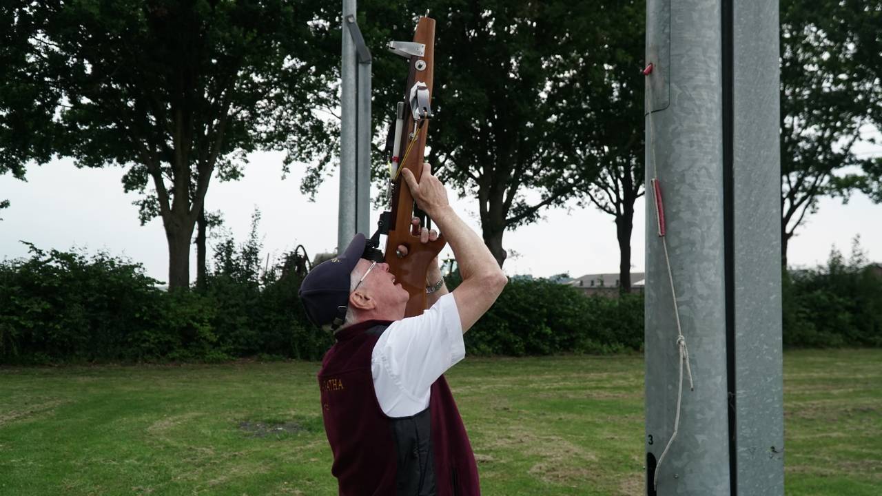 Het gilde kan weer kruisboogschieten (foto: Jos Verkuijlen)